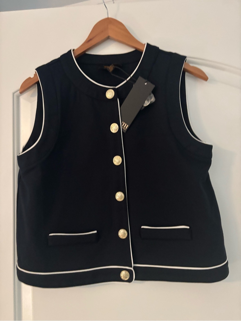 NWT Truth by Republic Navy Blue Knit Vest Gold Buttons Piping Size Large